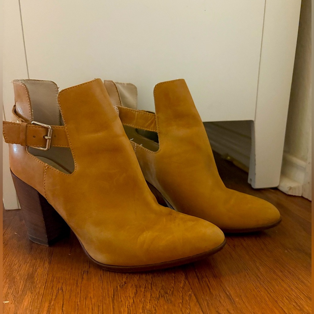 Italian Tan Ankle Boots with Chunky Heel and Strap